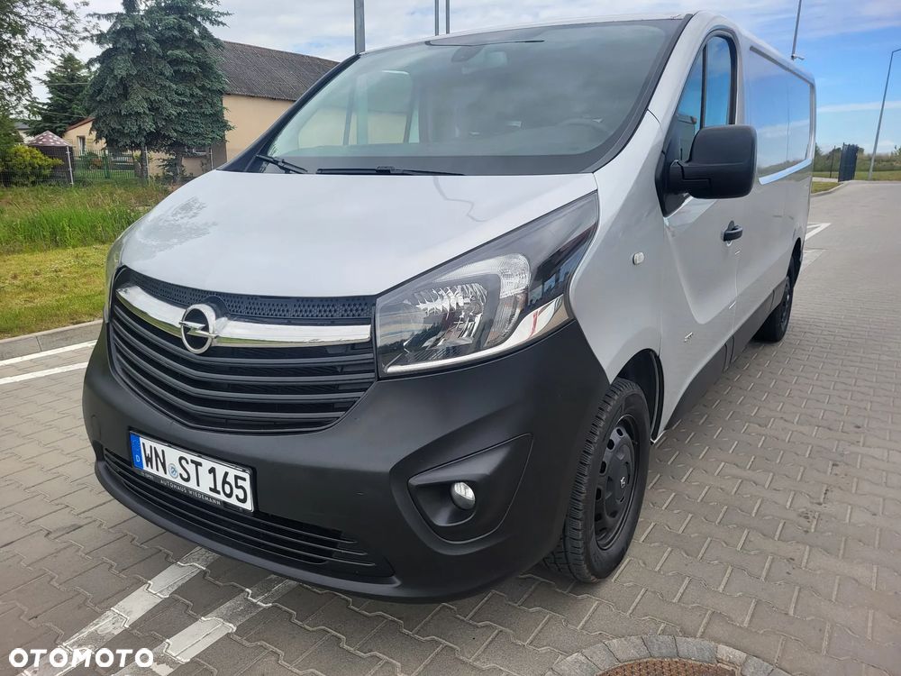 Opel Vivaro - 1