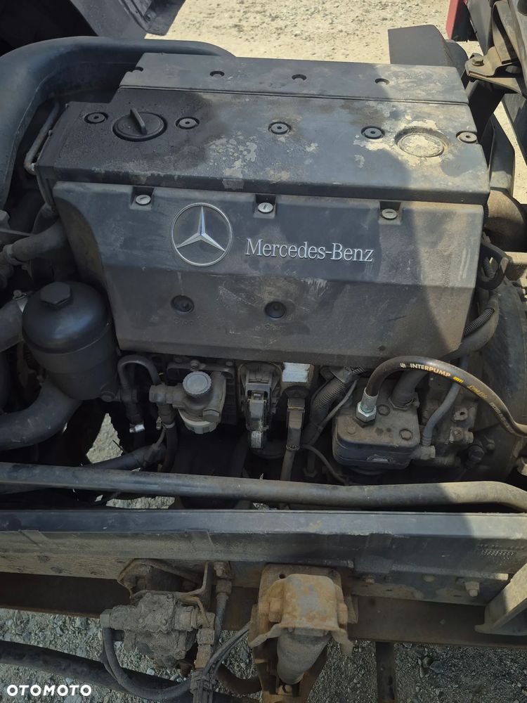Mercedes-Benz 814 D - 11