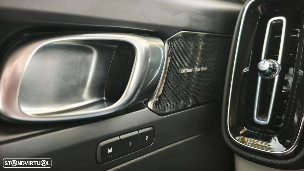 Volvo XC 40 1.5 T4 PHEV Plus Dark - 37