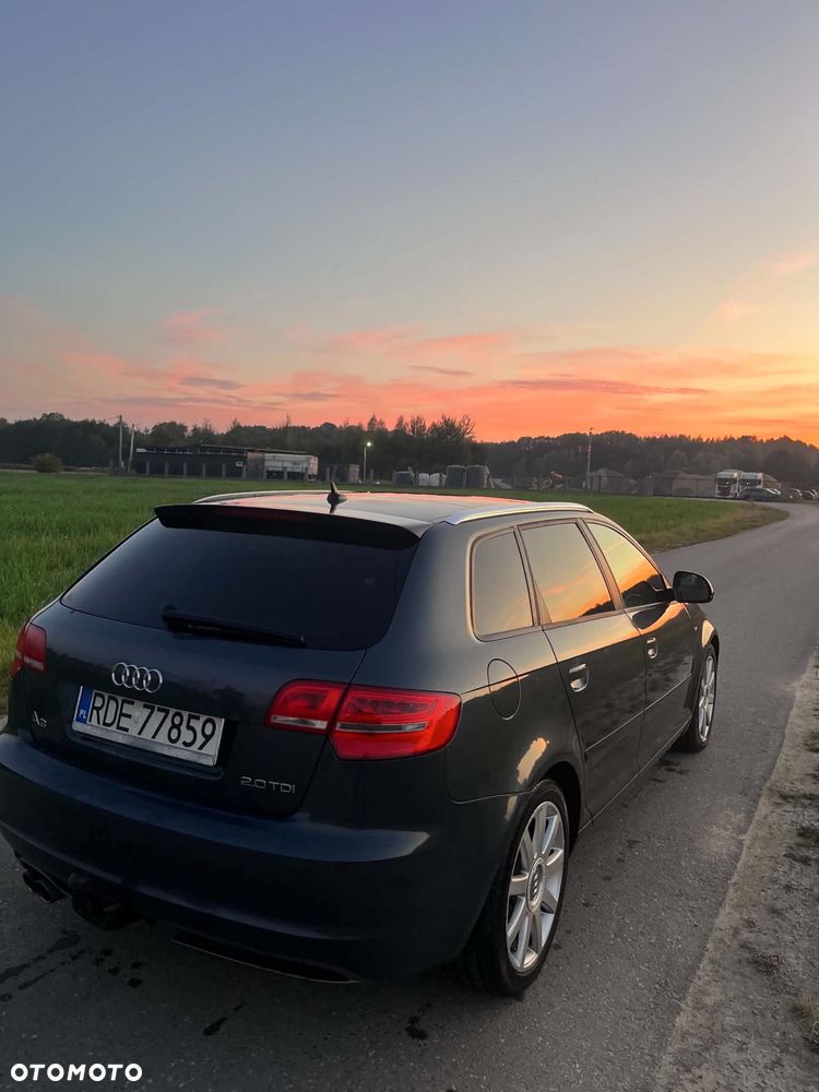 Audi A3 Sportback - 3