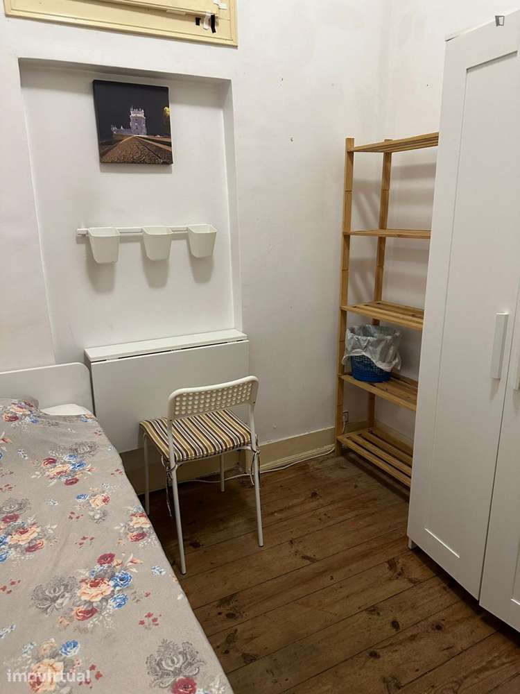 Quarto - localizado em Alameda Lisbon - Grande imagem: 3/15