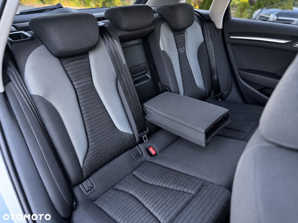 Audi A3 Sportback 1.4 TFSI cylinder on demand ultra S line Sportpaket - 36