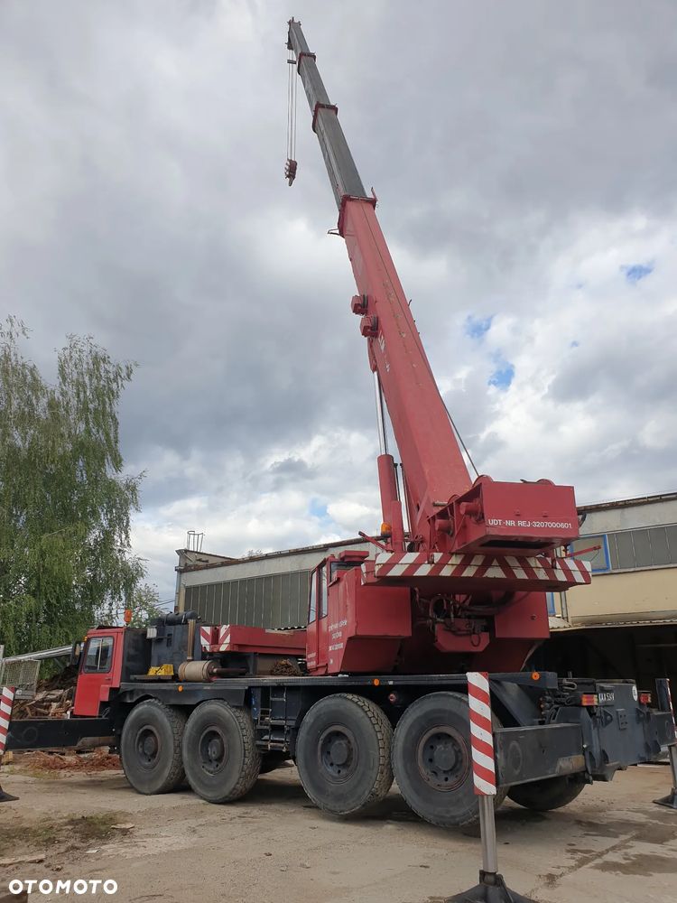 Liebherr LTM 1060 - 7