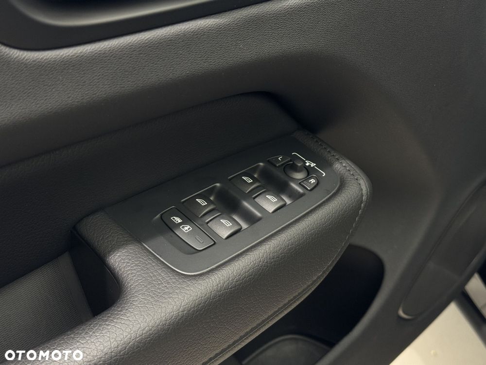 Volvo XC 60 B5 B AWD Inscription - 24