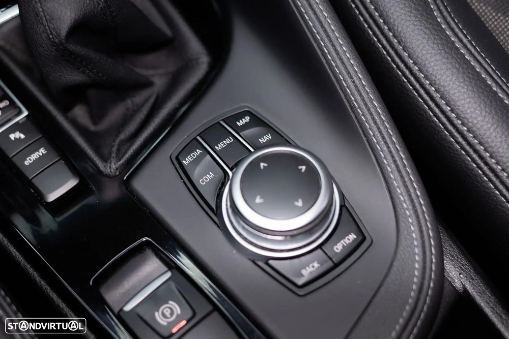 BMW X1 xDrive25e xLine - 36
