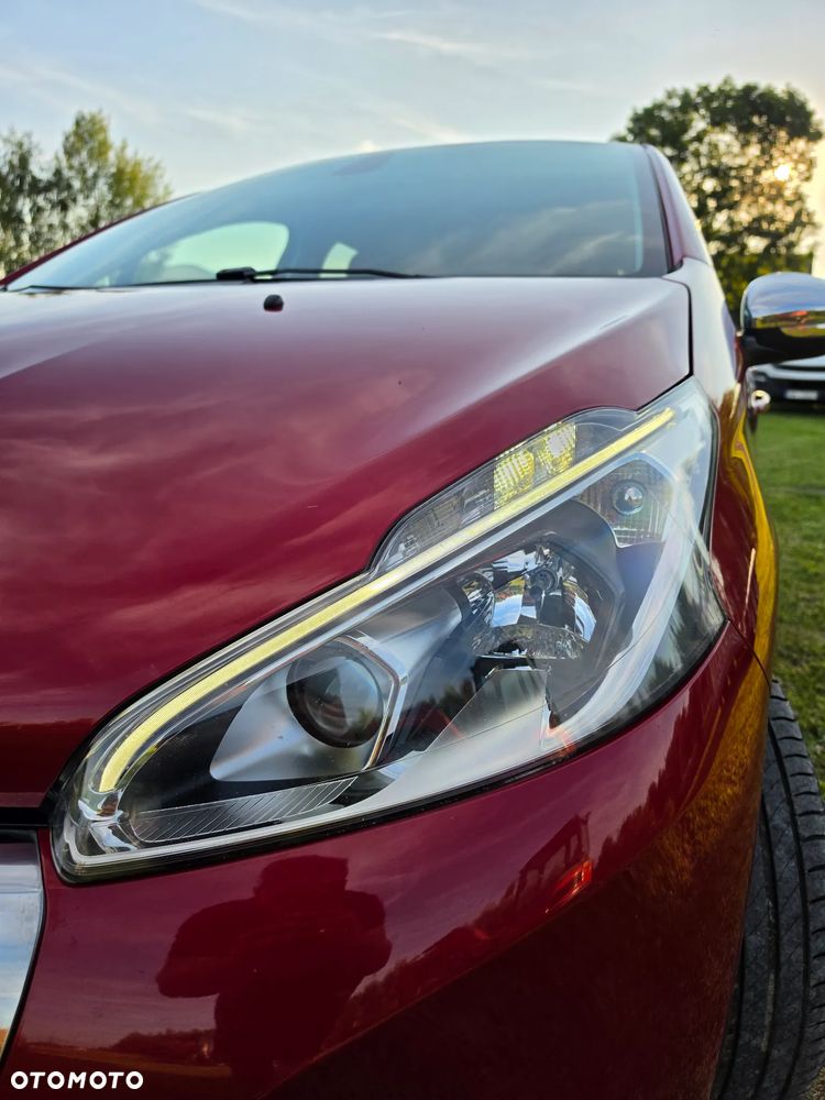 Peugeot 208 1.2 PureTech Style - 15