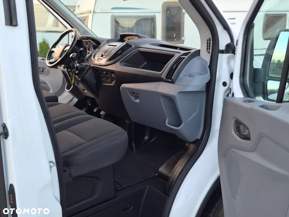 Ford Transit L2H2 2.0d Kamera Podgrzewane siedzen Stan Idealnyia - 6