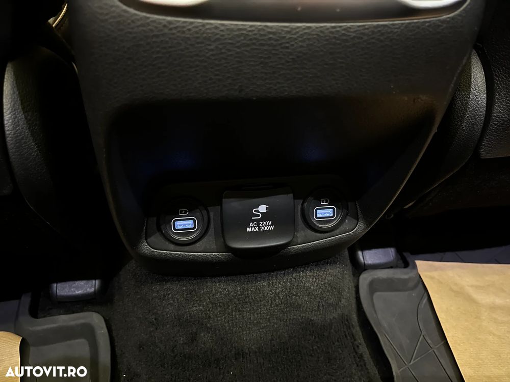 HYUNDAI Santa Fe 2021 — imagine 30