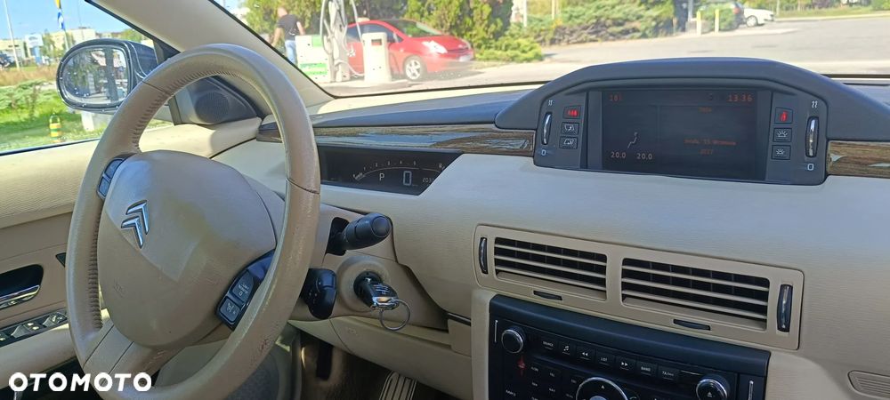 Citroën C6 2.7 HDi 24V Exclusive - 16