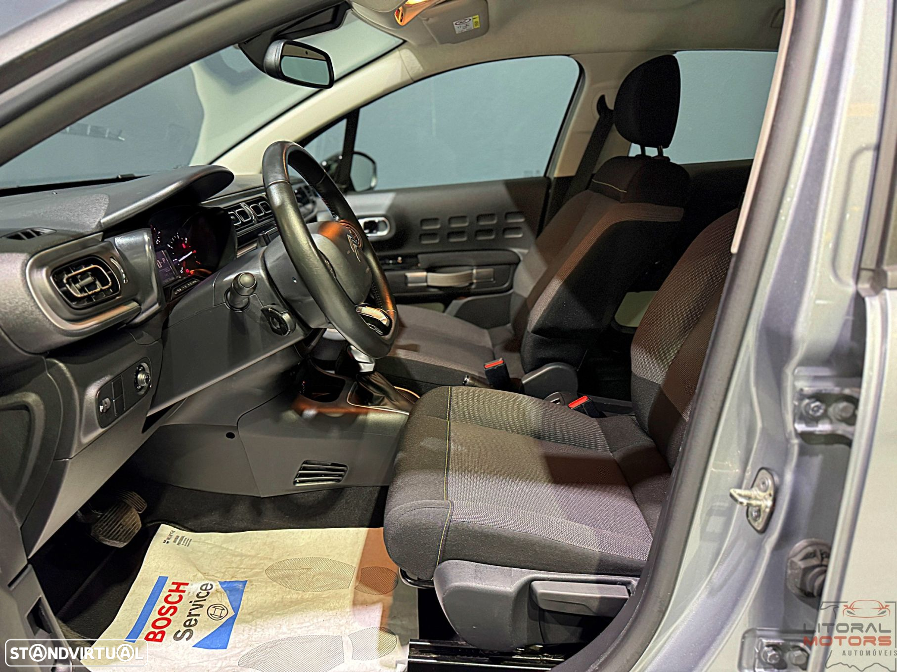Citroën C3 1.2 PureTech Shine EAT6 - 14