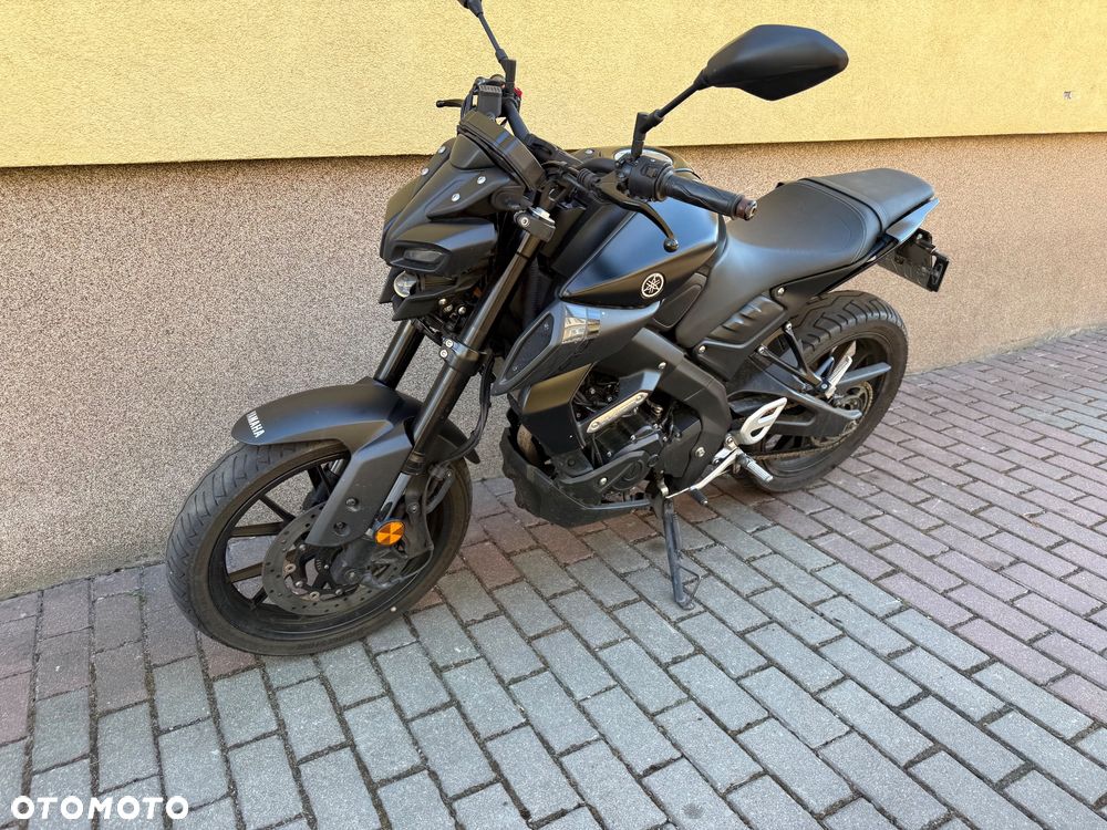 Yamaha MT - 12