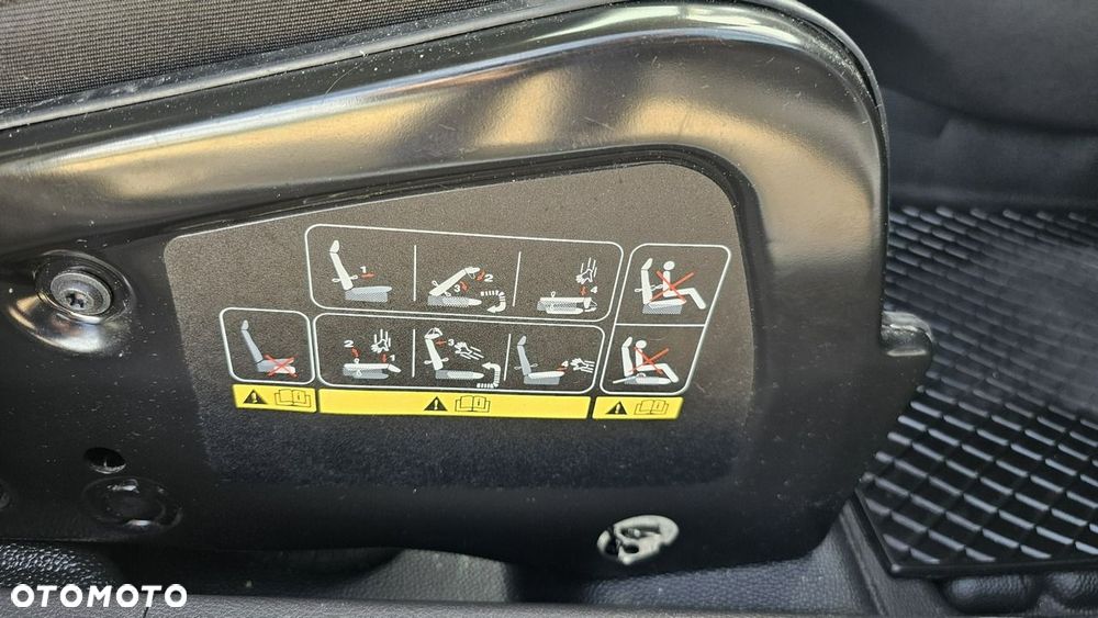 Ford Transit Courier - 16