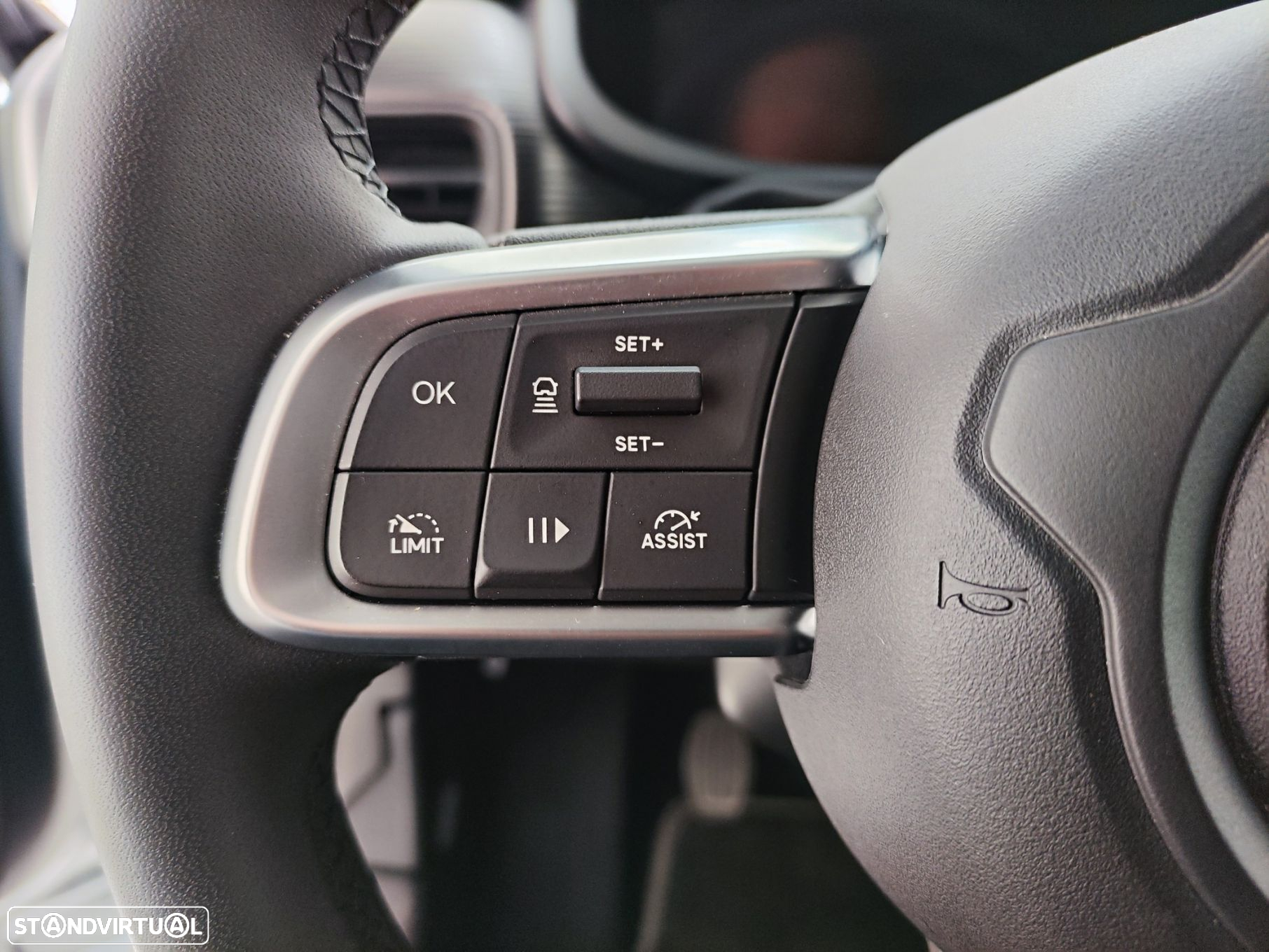 Jeep Avenger 1.2 GSE T3 Altitude - 11