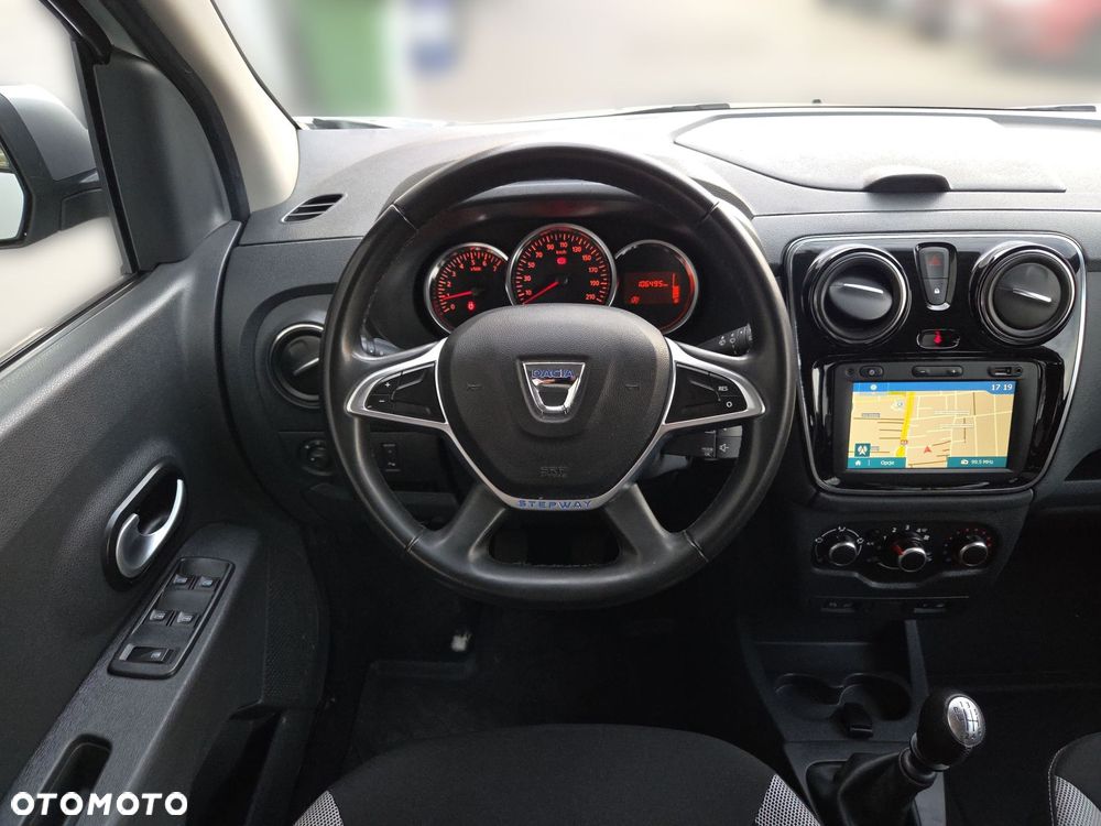 Dacia Lodgy 1.5 Blue dCi Stepway S&S EU6d - 16
