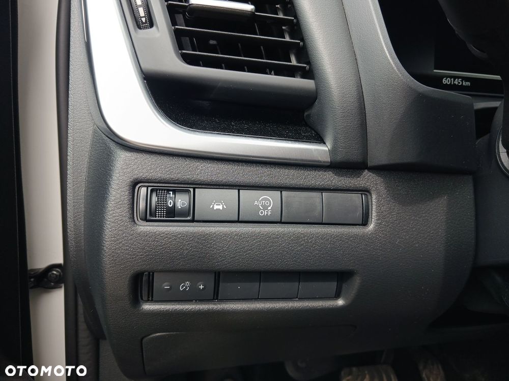 Nissan Qashqai 1.3 DIG-T MHEV 4x4 N-Connecta Xtronic - 30