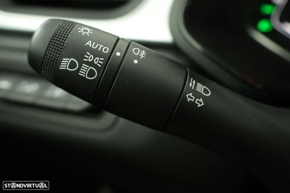 Renault Captur 1.0 TCe Techno Bi-Fuel - 17