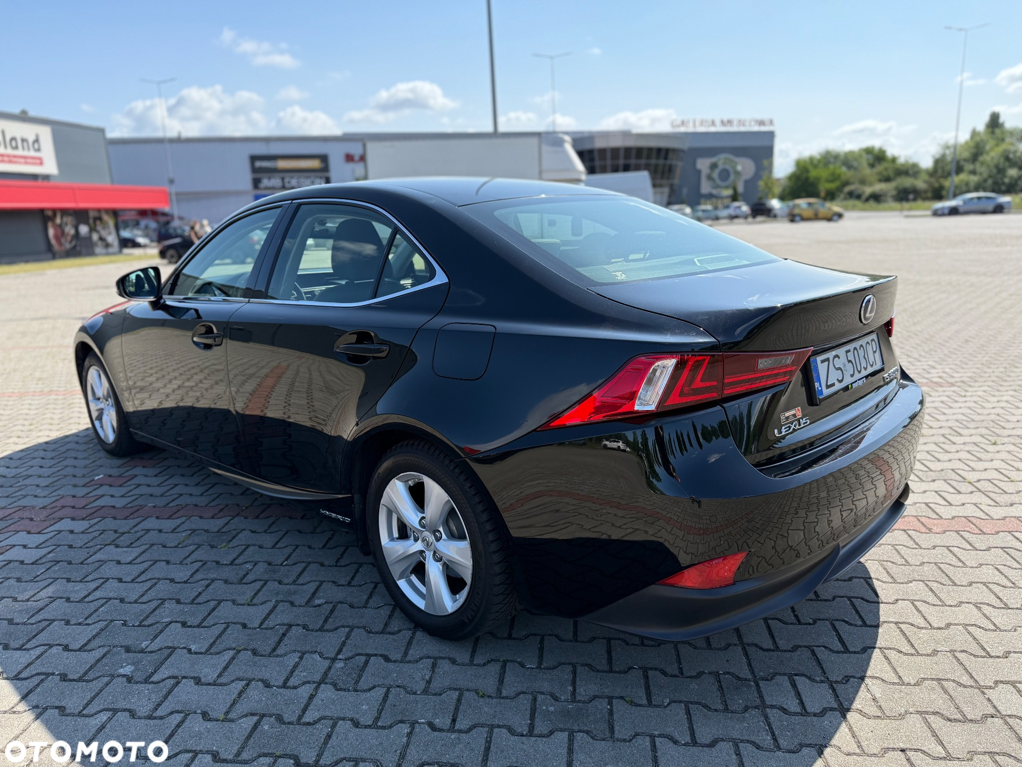 Lexus IS 300h Elite - 9