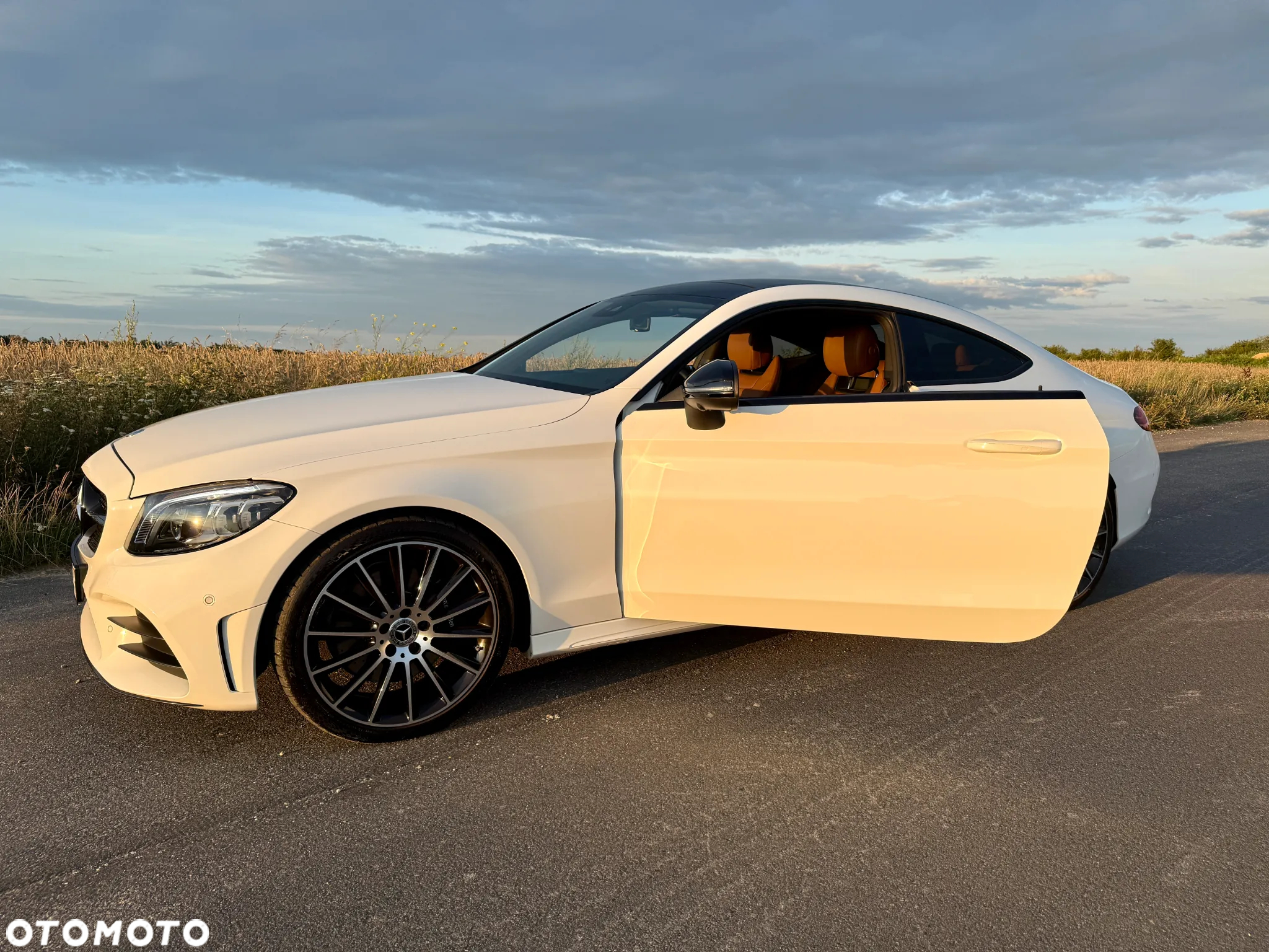 Mercedes-Benz Klasa C 300 9G-TRONIC - 4