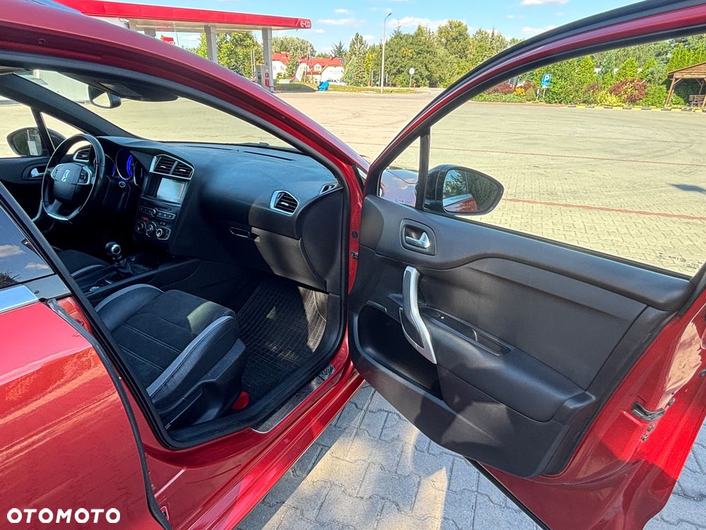 DS Automobiles DS 4 Crossback - 33