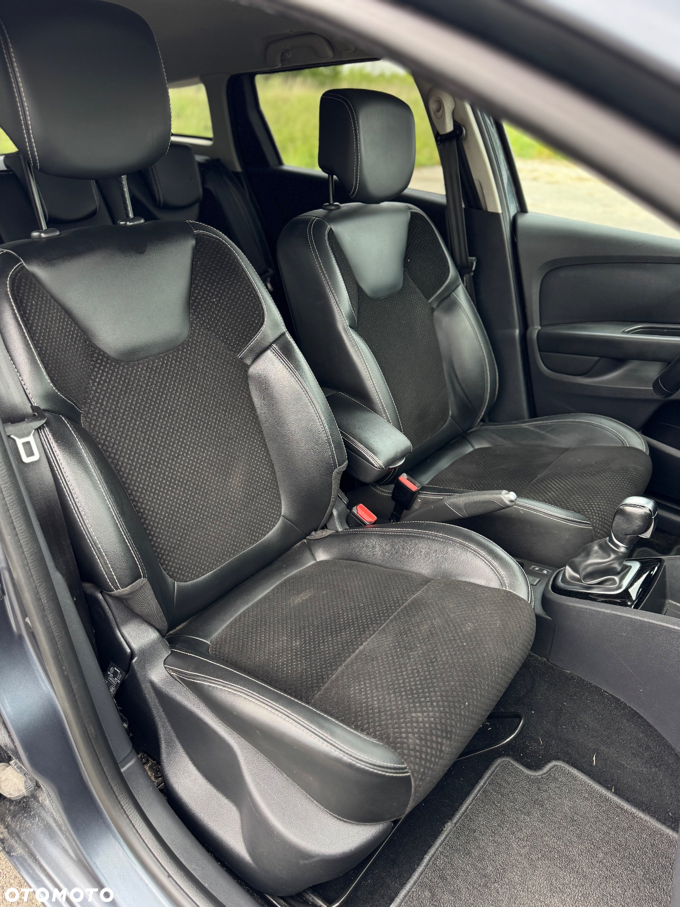 Renault Clio 1.2 TCe Expression EDC - 13