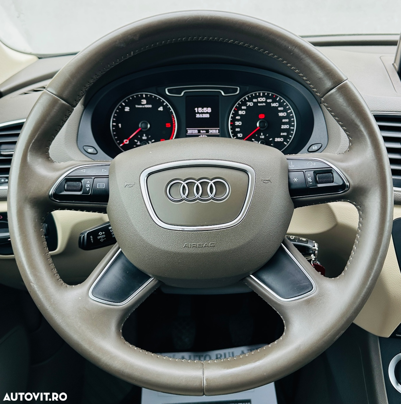 Audi Q3 2.0 TDI - 33