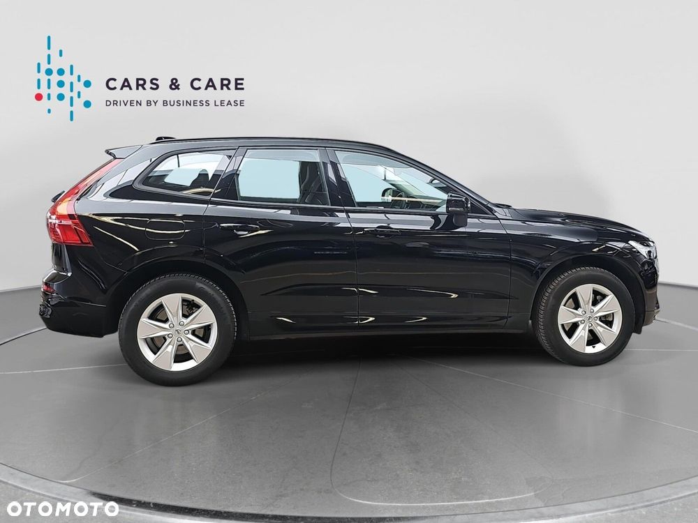 Volvo XC 60 B4 B Essential - 9