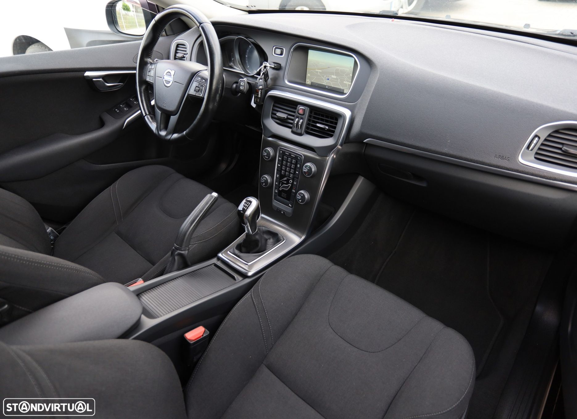 Volvo V40 D2 You - 15