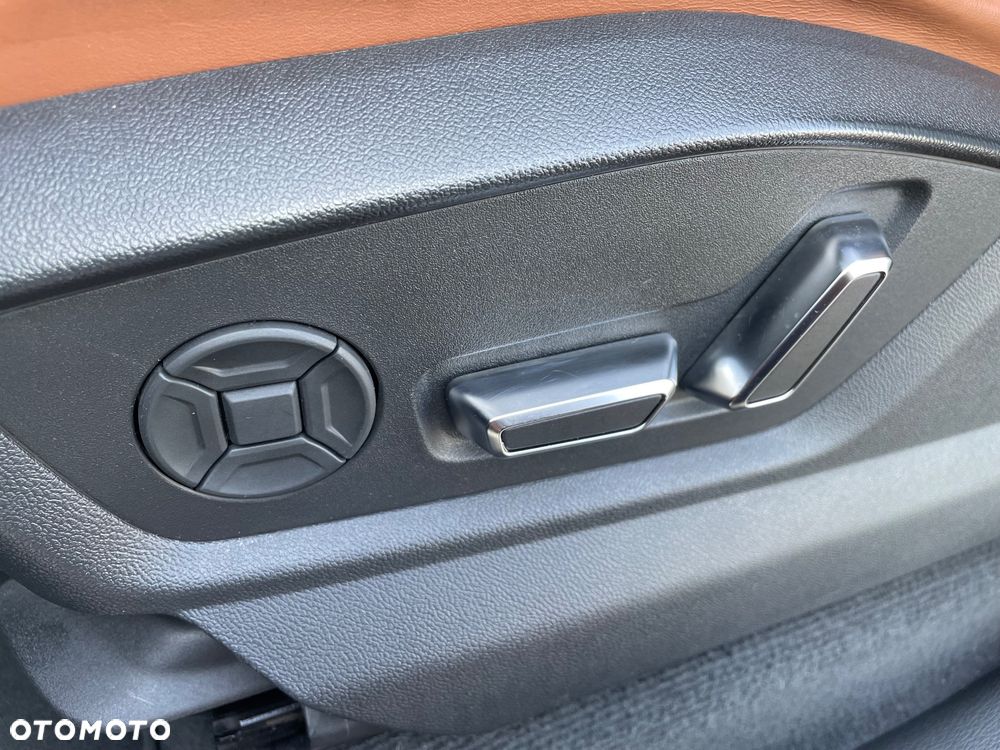 Audi Q8 SUV TFSI quattro 250 kW tiptronic S line business - 38