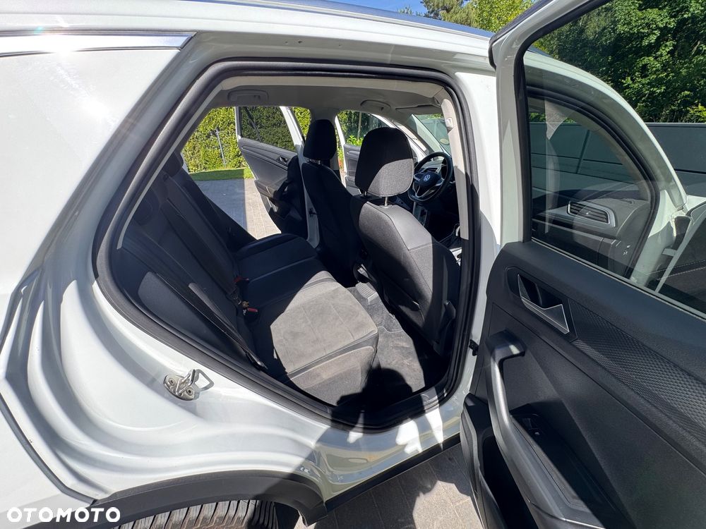 Volkswagen T-Roc - 11