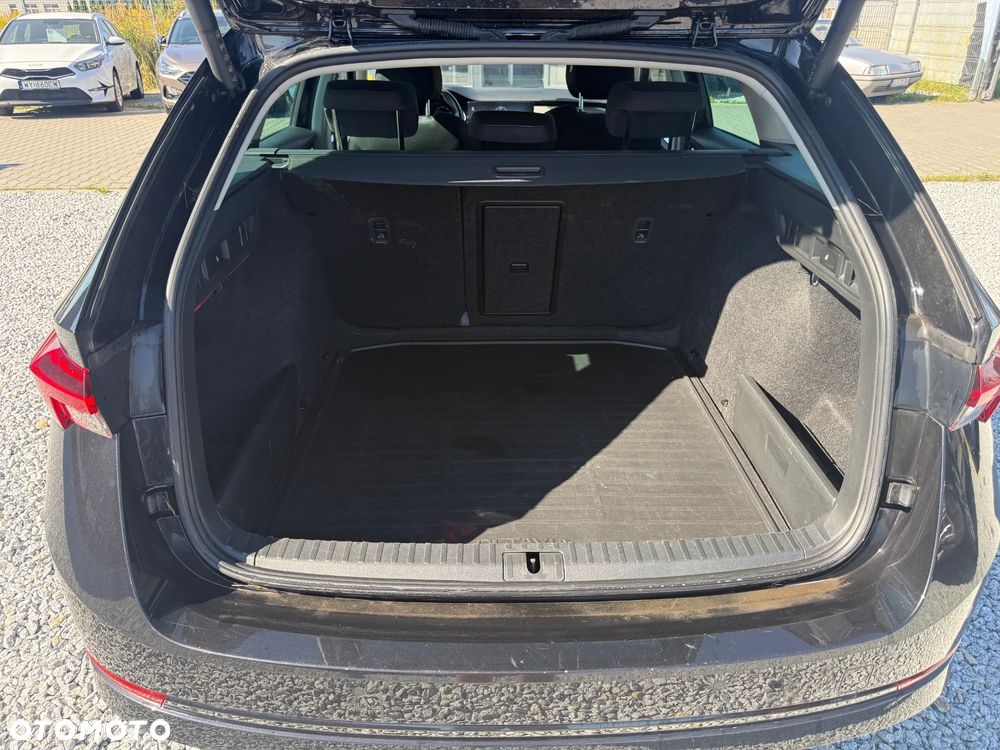 Skoda Octavia 2.0 TDI Style DSG - 15