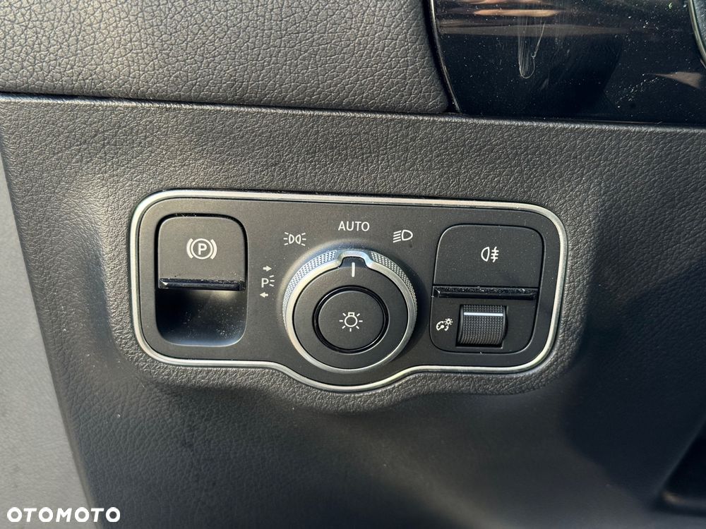 Mercedes-Benz GLA 220 d 4Matic 8G-DCT AMG Line Advanced Plus - 19