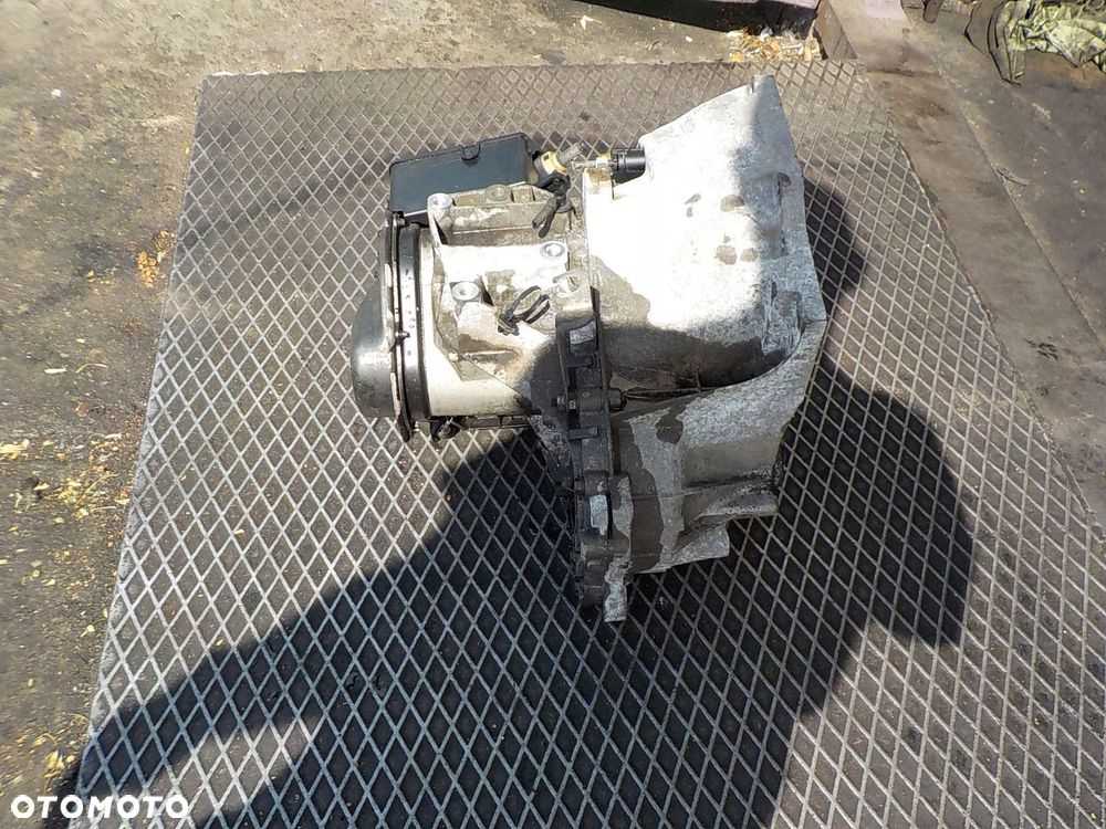 FORD FOCUS III MK3 1.0 ECOBOOST SKRZYNIA BIEGÓW CV6R7002BBD - 4