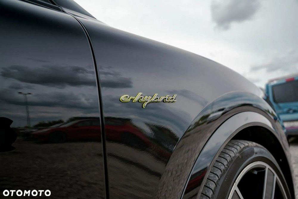 Porsche Cayenne - 14
