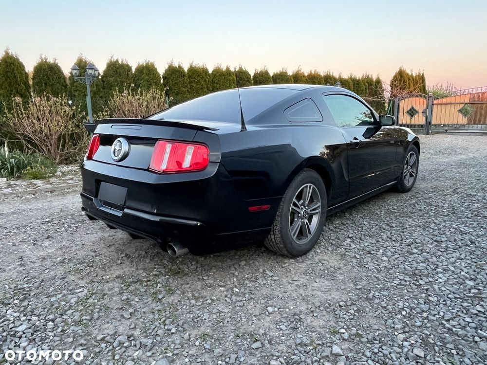 Ford Mustang - 2