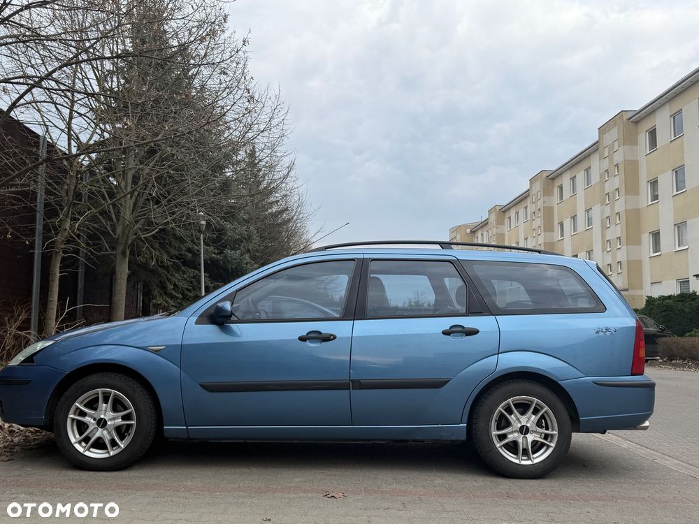 Ford Focus 1.6 X100 - 4