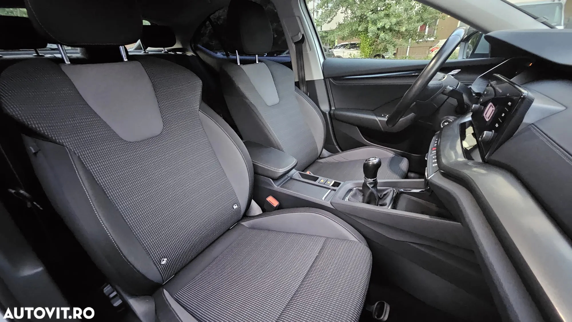 Skoda Octavia 2.0 TDI Style - 23