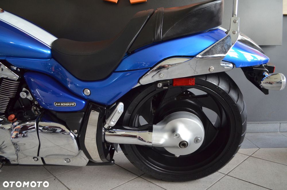 Suzuki Intruder - 19