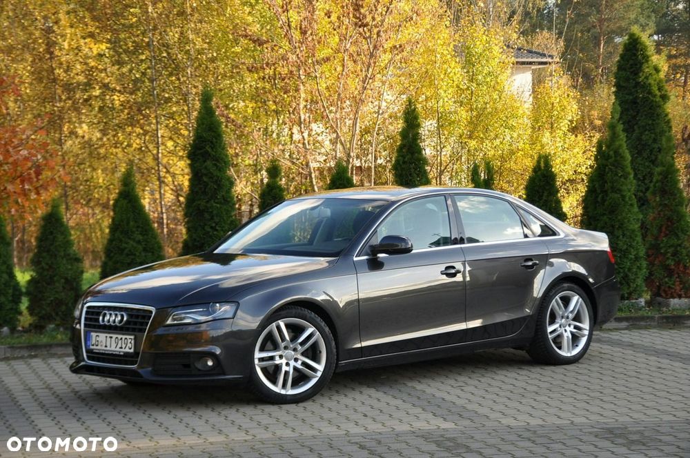 Audi A4 Limousine - 10