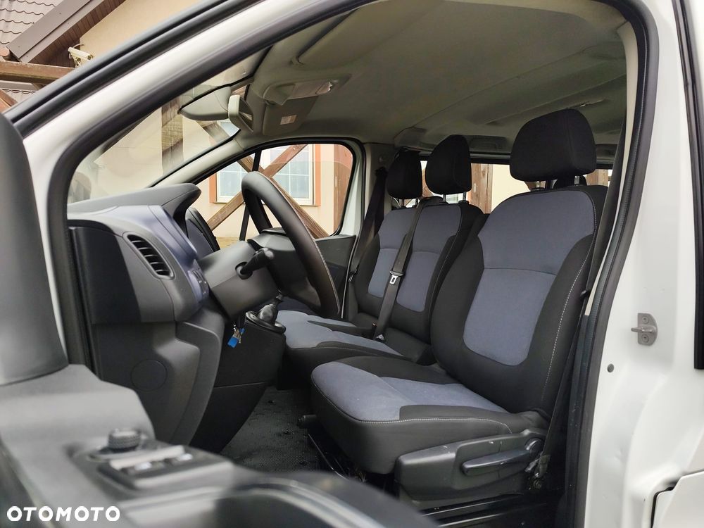 Opel Vivaro - 11
