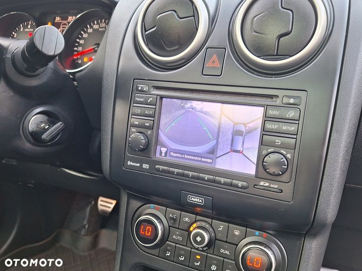 Nissan Qashqai 1.6 360 - 19