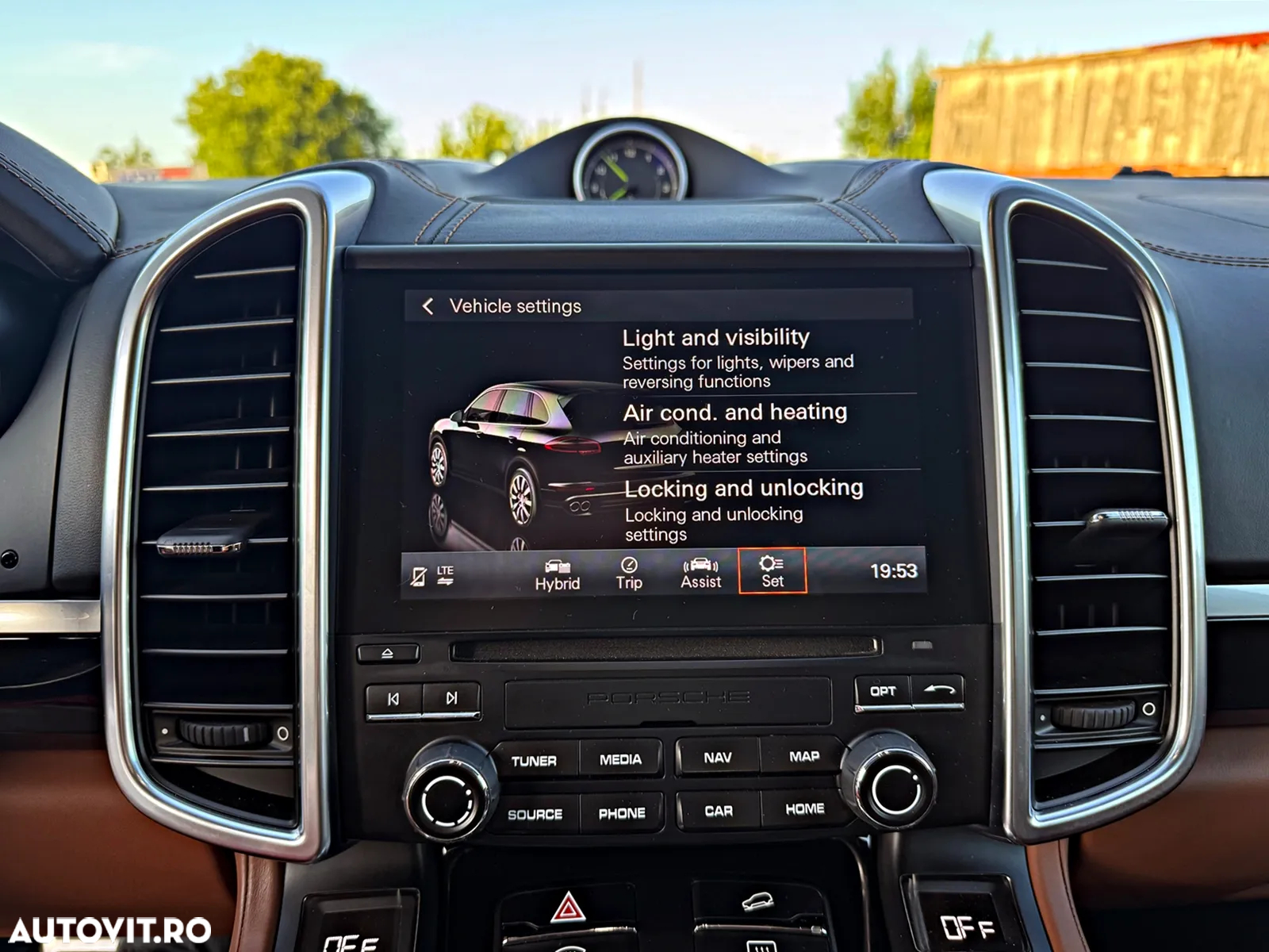 Porsche Cayenne S E-Hybrid Platinum Edition - 34