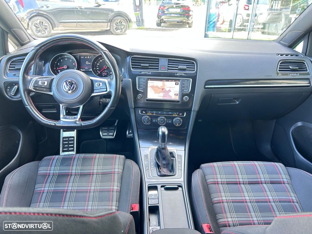 VW Golf 2.0 TSi GTi DSG Performance - 27