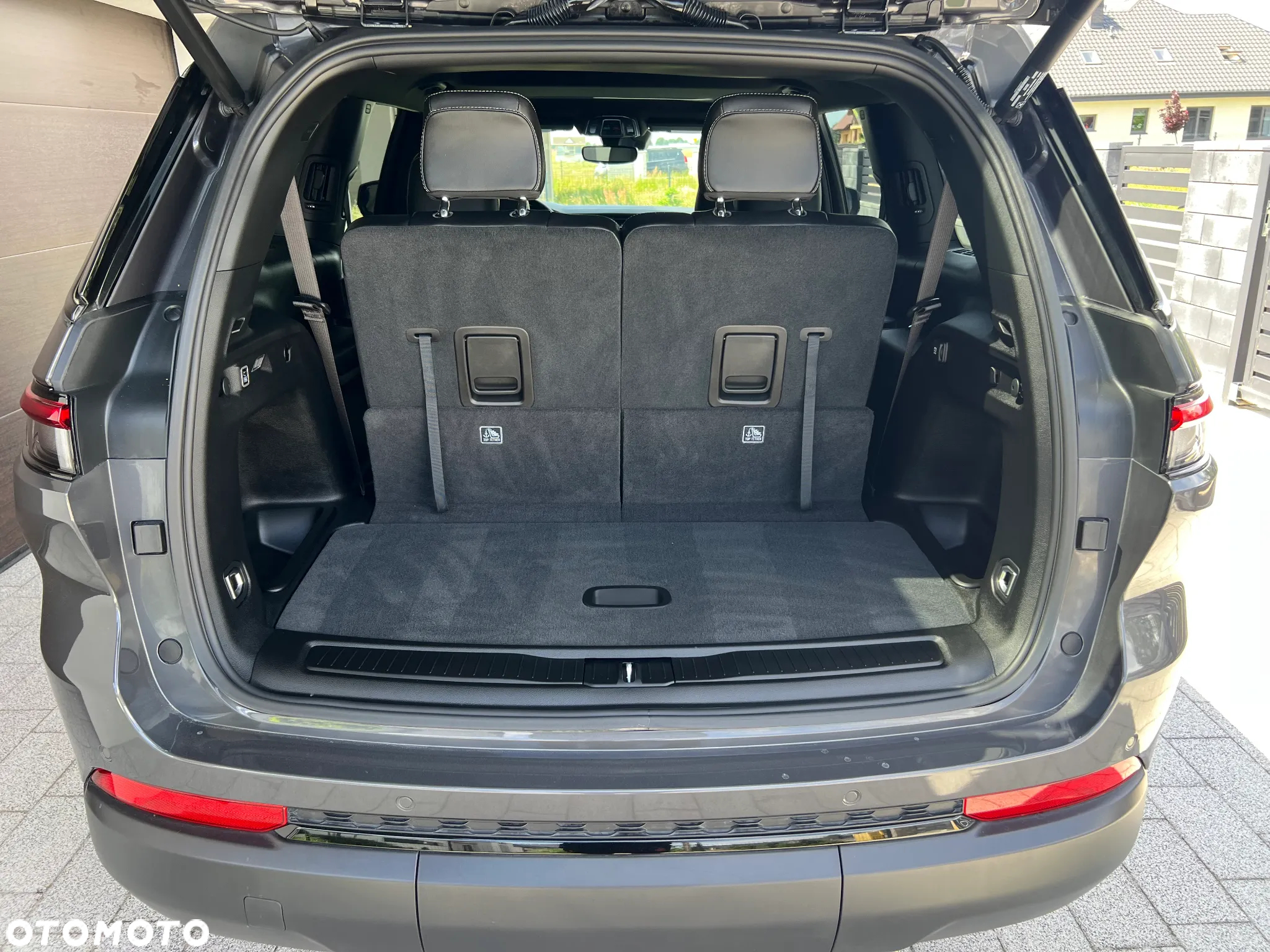 Jeep Grand Cherokee - 28