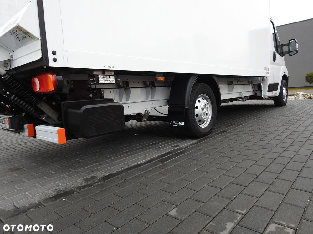 Peugeot BOXER KONTENER WINDA 8 PALET TEMPOMAT KLIMATYZACJA  140KM - 17