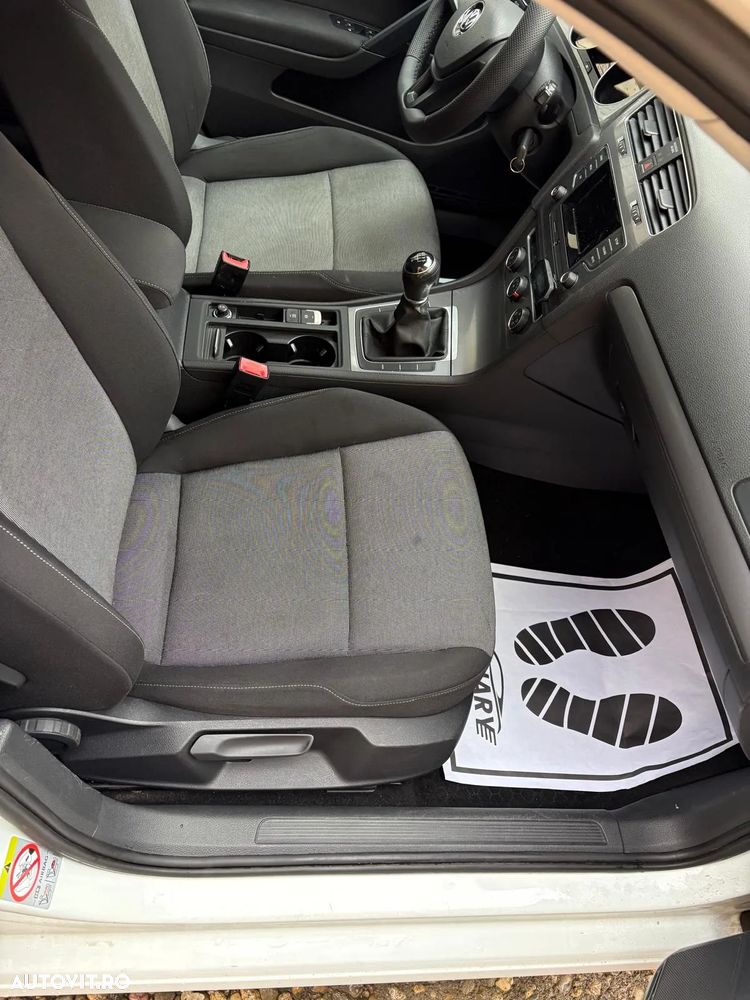 Volkswagen Golf 1.6 TDI - 18