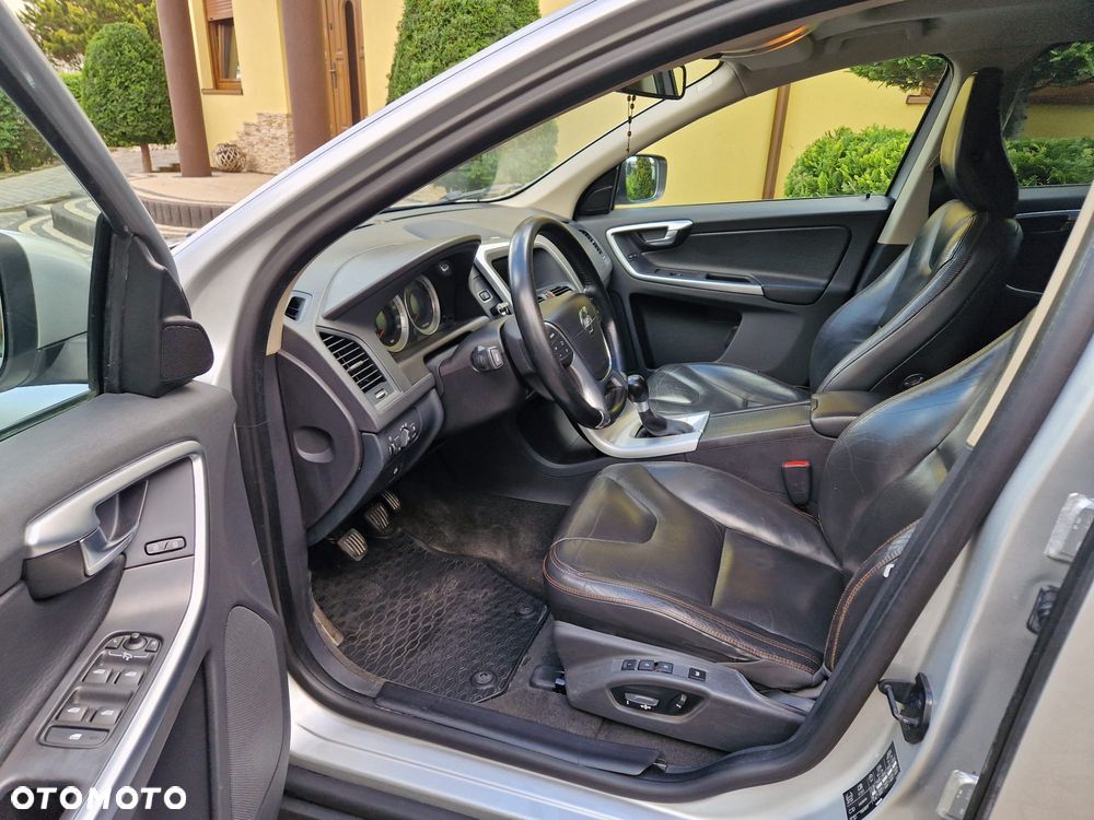 Volvo XC 60 D4 Momentum - 7