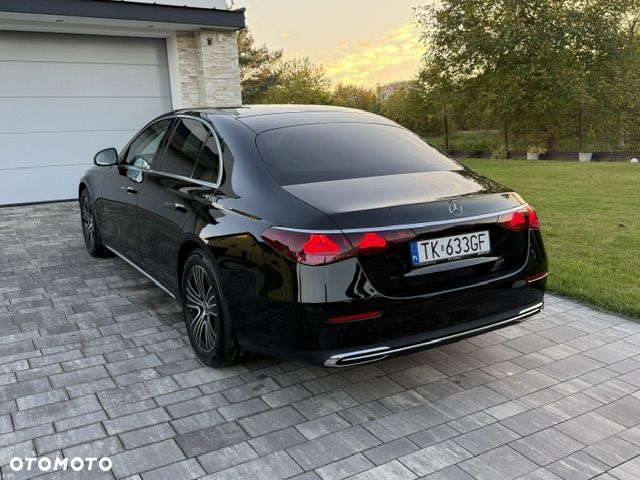 Mercedes-Benz Klasa E 220 d mHEV 4-Matic Exclusive 9G-Tronic - 4