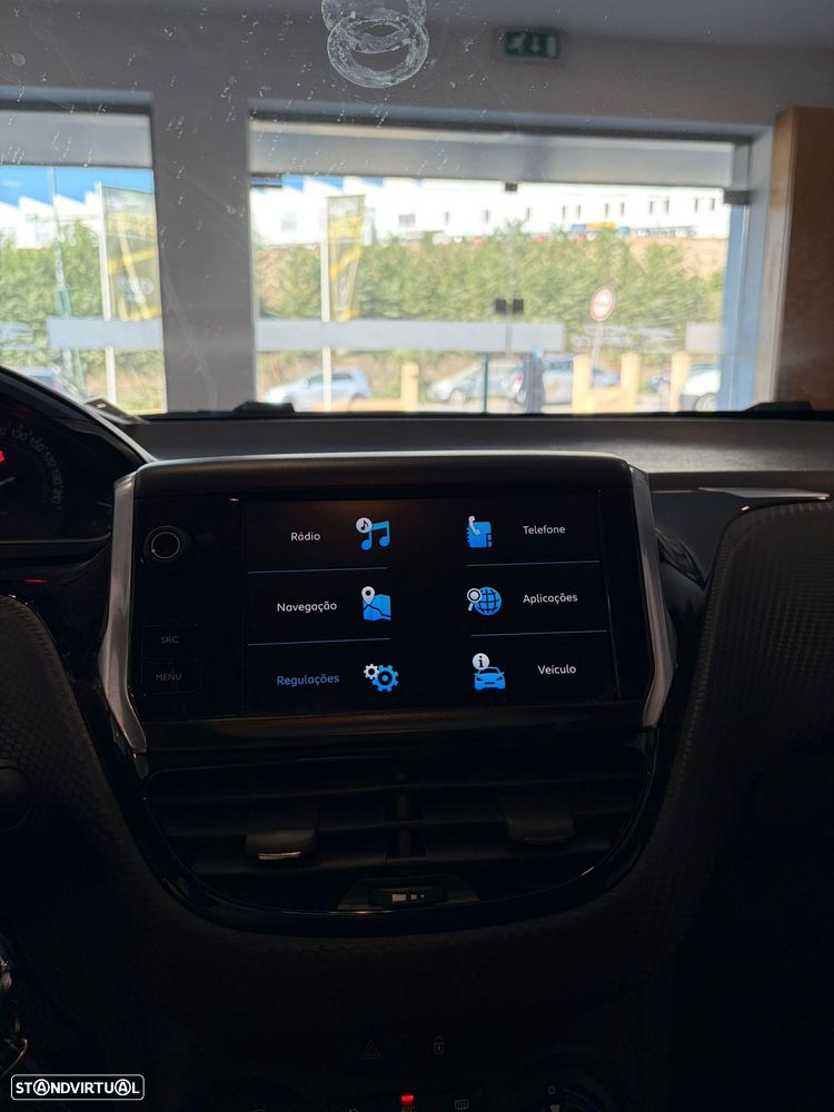Peugeot 208 PureTech 82 Style - 22