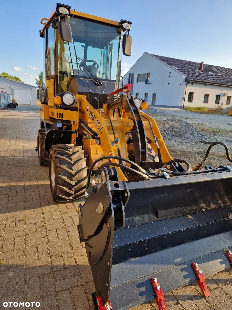 JCB 1CX - 16