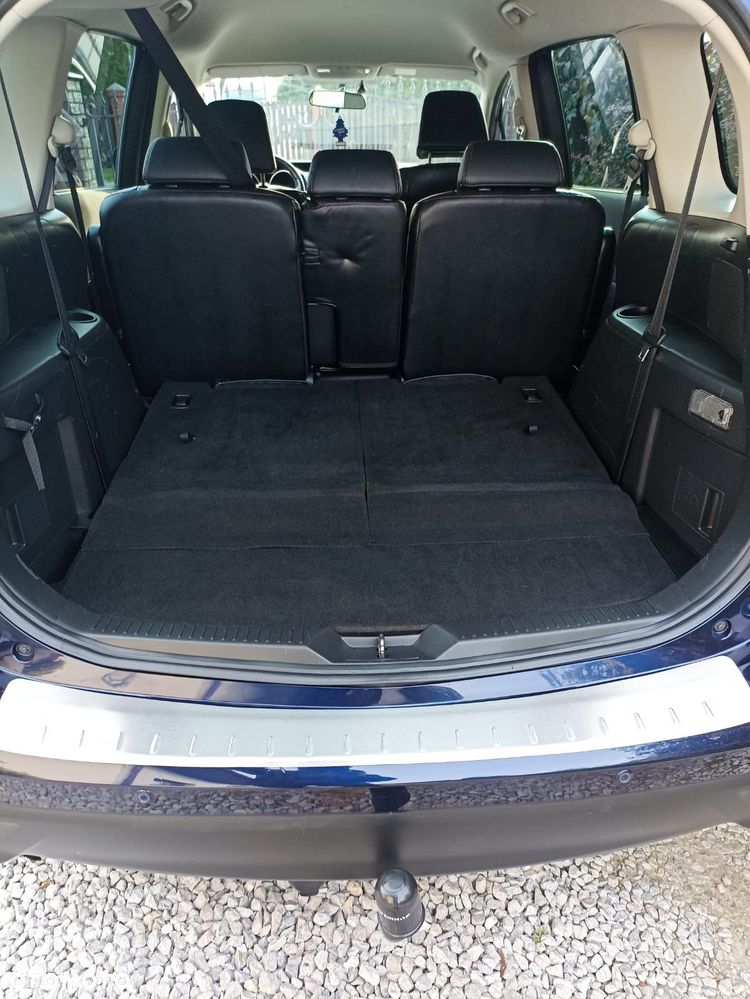 Mazda 5 - 10